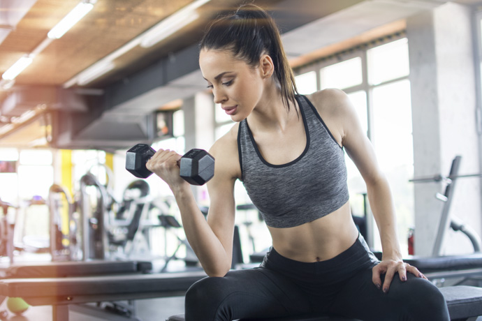 Ejercicios de fuerza para mujeres con cuerpo ectomorfo.