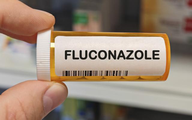 Fluconazol y alcohol