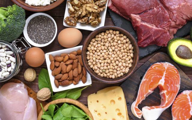 Alimentos constructores ricos en proteínas 