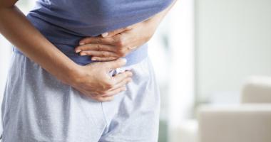 Persona con disbiosis intestinal.